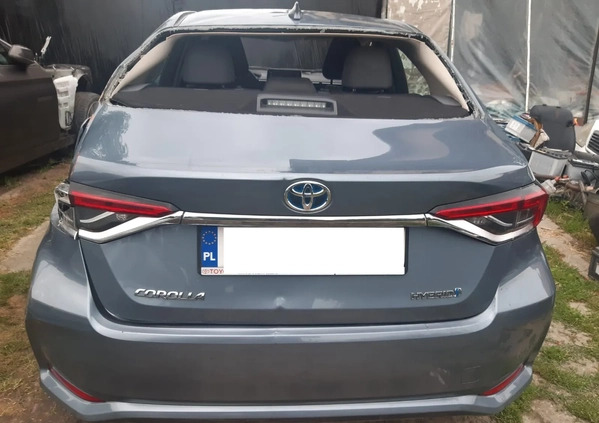 Toyota Corolla cena 39900 przebieg: 122000, rok produkcji 2020 z Biała małe 137